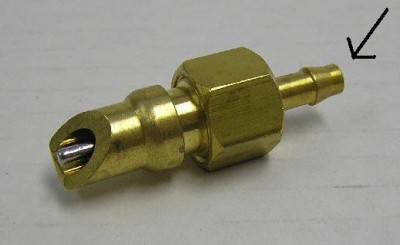 דיזה- מאחורה מחברים את הצינור השחור.