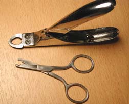 מספריים מיוחדים לציפורניים של בעלי חיים.